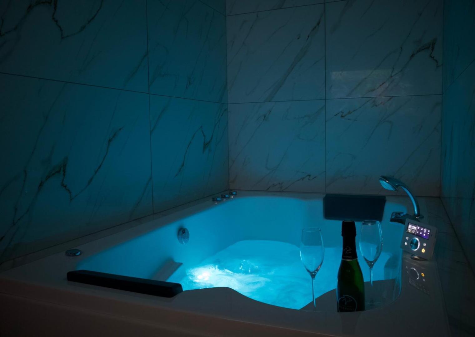 Le Moment Bien-Etre - Appartement Avec Spa Privatif Saint-Omer  Bagian luar foto